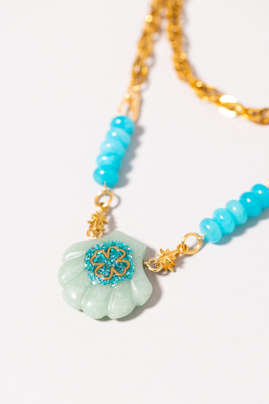 COLLIER MAJESTY