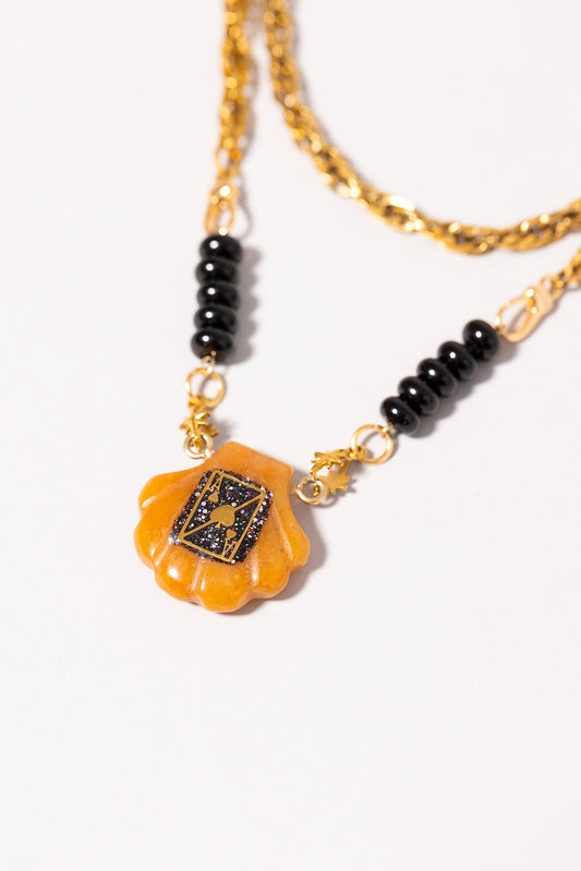 COLLIER MAJESTY