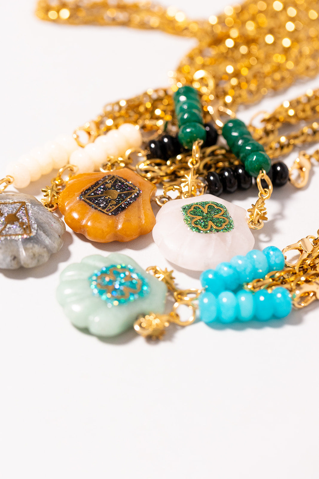 COLLIER MAJESTY